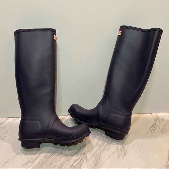 Hunter Women’s Original Tall Purple Rain Boots 6 - Picture 4 of 11